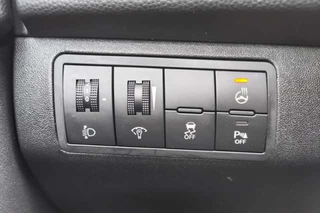 Hyundai ix20 (2016) thumbnail 24
