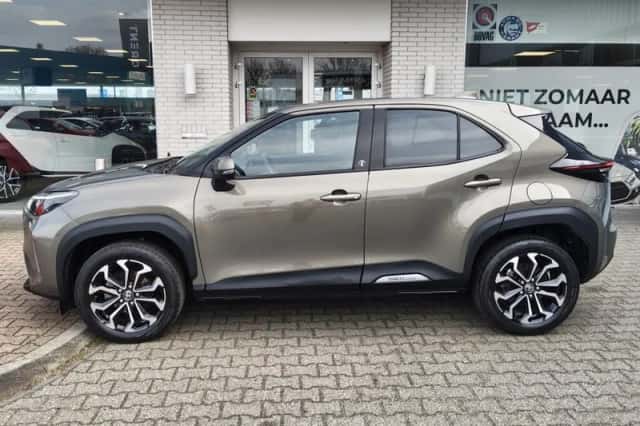 Toyota Yaris Cross (2021) thumbnail 3