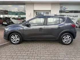 Dacia Sandero Stepway (2021) thumbnail 3