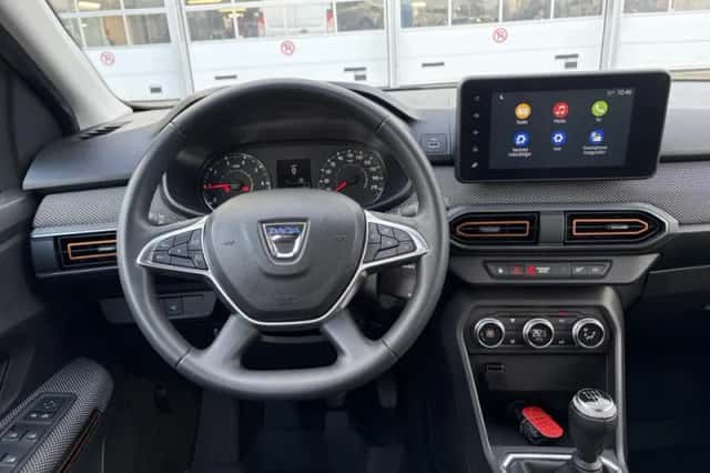 Dacia Sandero Stepway (2021) thumbnail 8