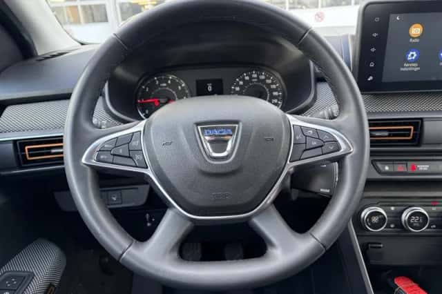 Dacia Sandero Stepway (2021) thumbnail 9
