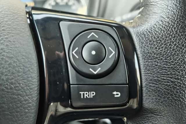 Toyota Yaris (2019) thumbnail 14