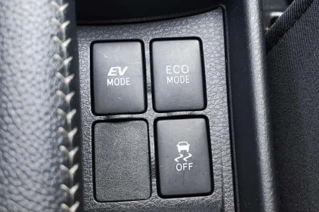 Toyota Yaris (2019) thumbnail 21