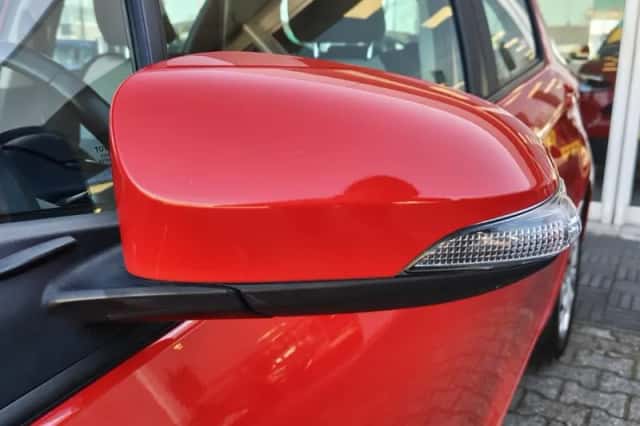 Toyota Yaris (2019) thumbnail 34