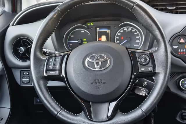 Toyota Yaris (2019) thumbnail 9