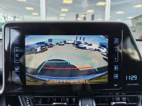 Toyota C-HR (2018) thumbnail 18