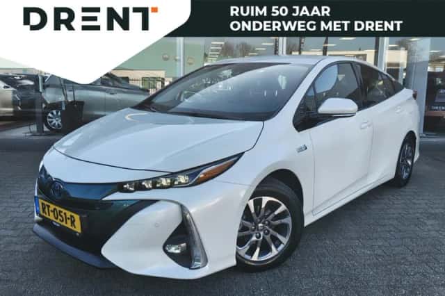 Toyota Prius (2018) thumbnail 1