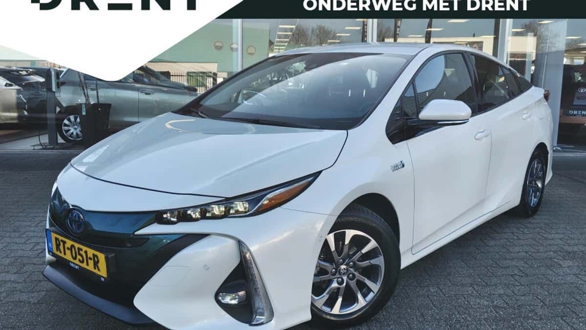 Toyota Prius (2018) — foto 1