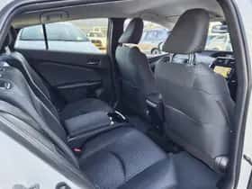 Toyota Prius (2018) thumbnail 32