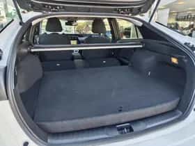 Toyota Prius (2018) thumbnail 35