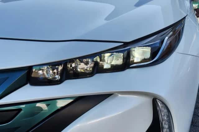 Toyota Prius (2018) thumbnail 36