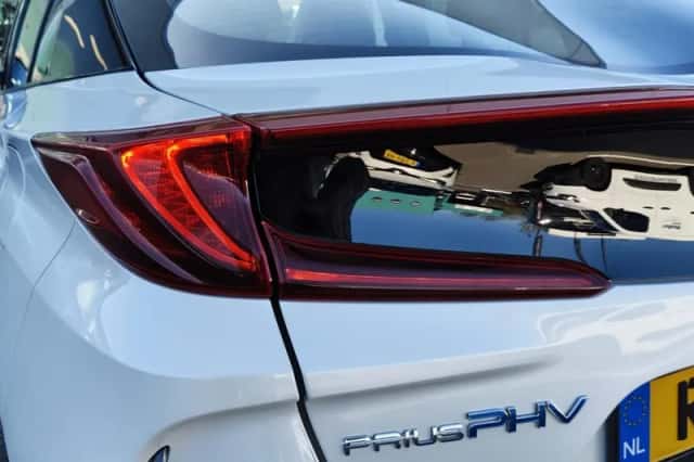 Toyota Prius (2018) thumbnail 37