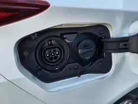 Toyota Prius (2018) thumbnail 38