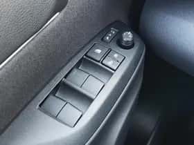 Toyota Yaris Cross (2025) thumbnail 22