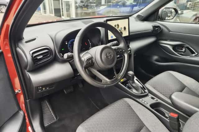 Toyota Yaris Cross (2025) thumbnail 26