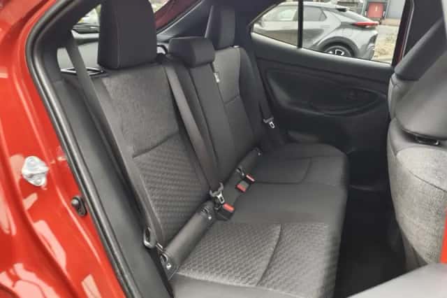Toyota Yaris Cross (2025) thumbnail 30