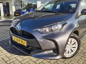 Toyota Yaris (2024) thumbnail 2