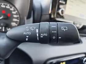 Toyota Yaris (2024) thumbnail 12