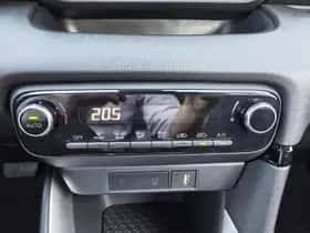 Toyota Yaris (2024) thumbnail 18