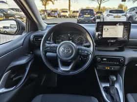 Toyota Yaris (2024) thumbnail 8