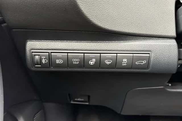 Toyota Corolla (2025) thumbnail 25