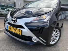 Toyota Aygo (2016) thumbnail 2