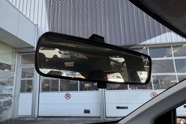 Toyota Aygo (2016) thumbnail 16