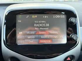 Toyota Aygo (2016) thumbnail 17
