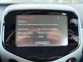 Toyota Aygo (2016) thumbnail 18
