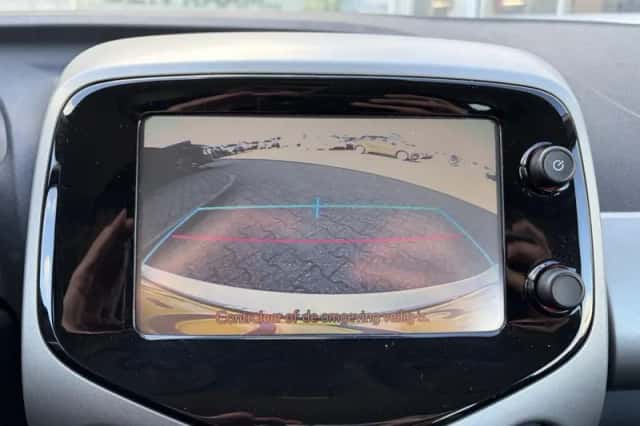 Toyota Aygo (2016) thumbnail 20