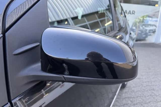 Toyota Aygo (2016) thumbnail 32