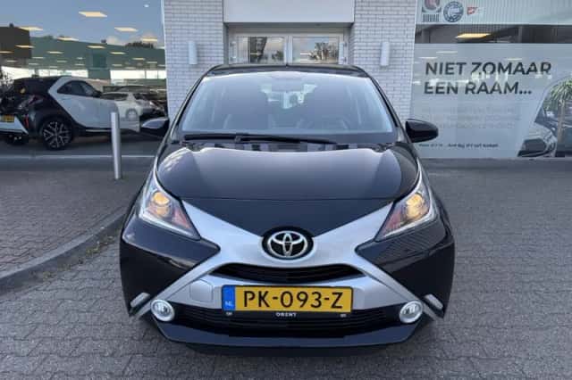 Toyota Aygo (2016) thumbnail 6