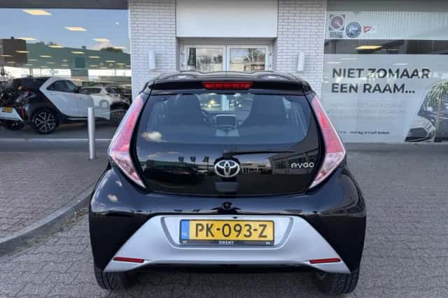 Toyota Aygo (2016) thumbnail 7