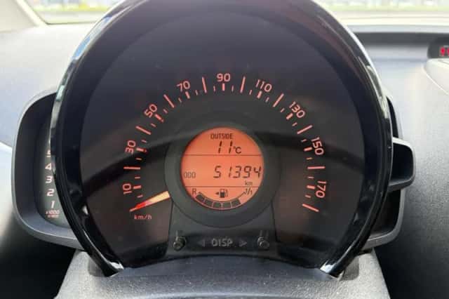 Toyota Aygo (2016) thumbnail 10