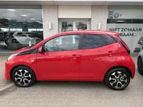 Toyota Aygo (2021) thumbnail 3