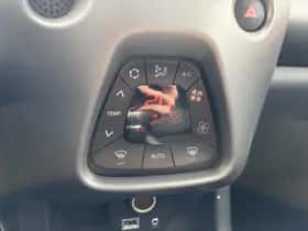 Toyota Aygo (2021) thumbnail 21