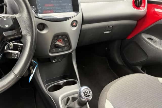 Toyota Aygo (2021) thumbnail 22