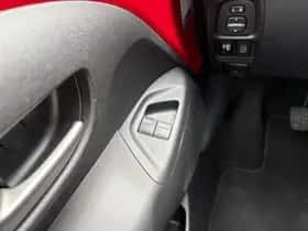 Toyota Aygo (2021) thumbnail 23