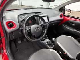 Toyota Aygo (2021) thumbnail 25