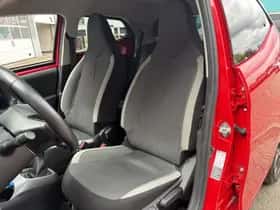Toyota Aygo (2021) thumbnail 26