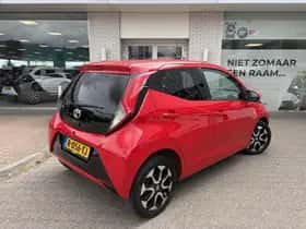 Toyota Aygo (2021) thumbnail 4