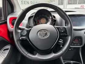 Toyota Aygo (2021) thumbnail 8