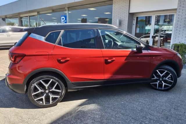 SEAT Arona (2019) thumbnail 5
