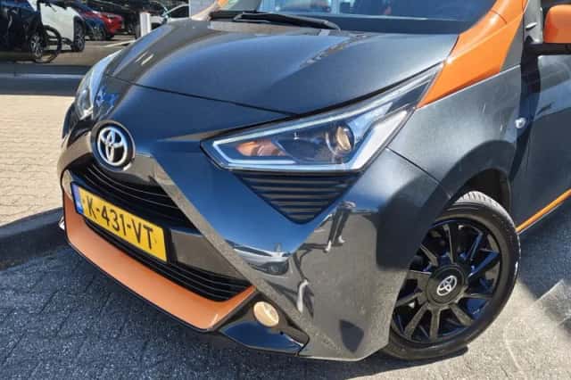 Toyota Aygo (2021) thumbnail 2