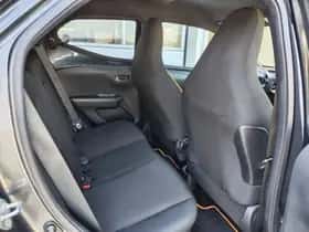 Toyota Aygo (2021) thumbnail 26