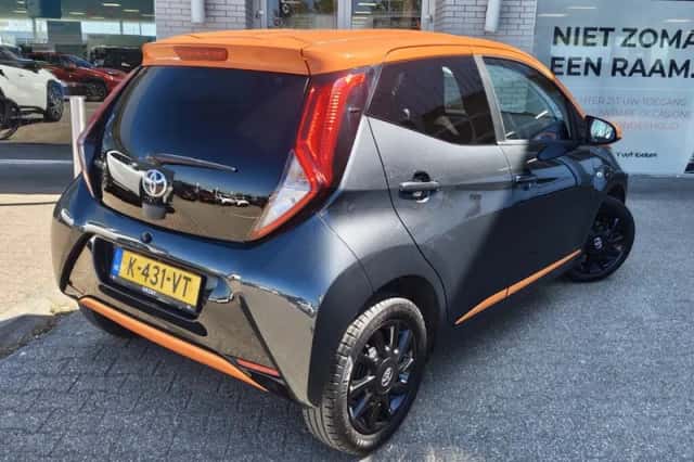 Toyota Aygo (2021) thumbnail 4