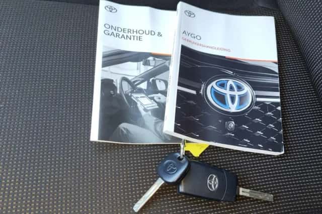 Toyota Aygo (2021) thumbnail 35