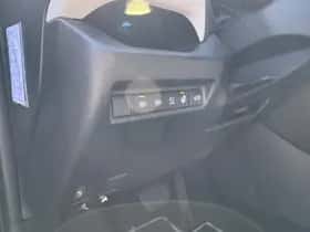 Toyota RAV4 (2019) thumbnail 17