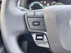 Toyota C-HR (2025) thumbnail 13