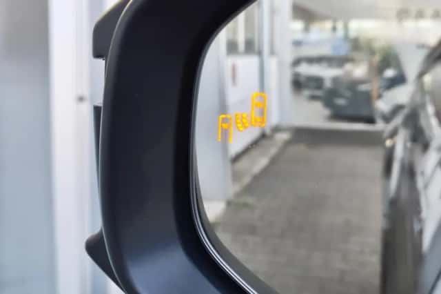 Toyota C-HR (2025) thumbnail 37